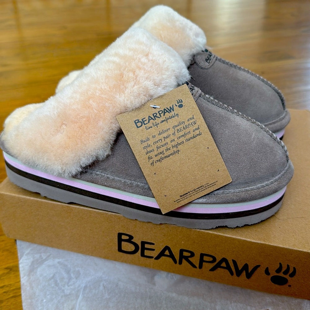 BEARPAW PLATFORM SLIPPERS 8 |   NWT PLATFORM SLIPPERS 8